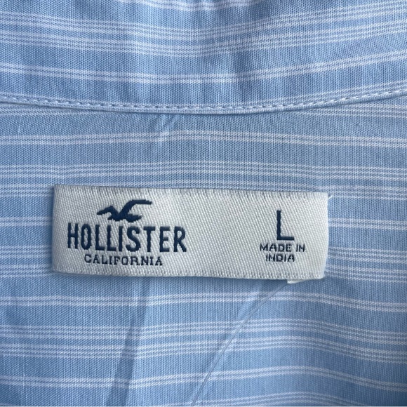 Hollister Oversized Button Up - Picture 3 of 4